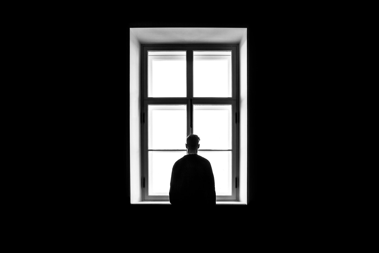 Understanding Loneliness: Symptoms, Causes, and Treatments